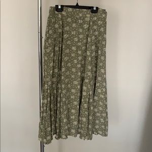 Vintage LizSport Floral Green Skirt